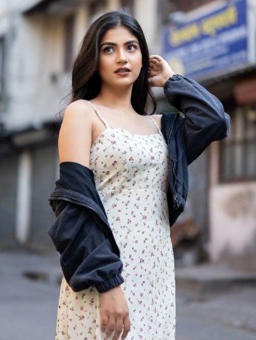 Aleena Khan Mathura Call Girl